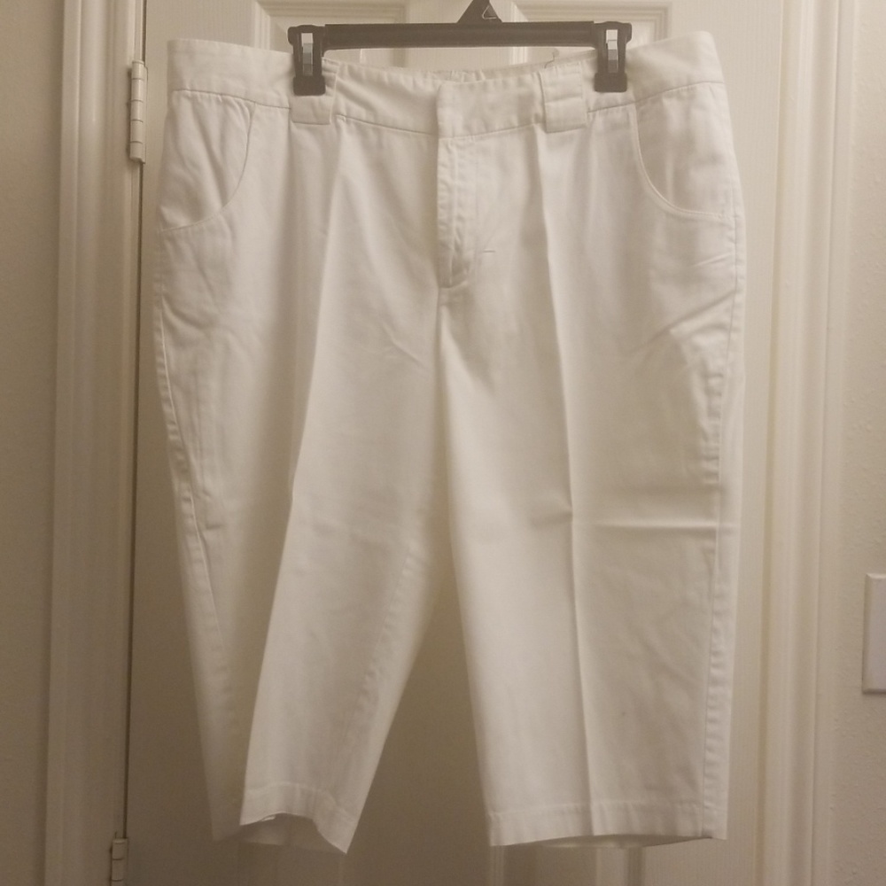 GREAT condition a.n.a white cotton shorts